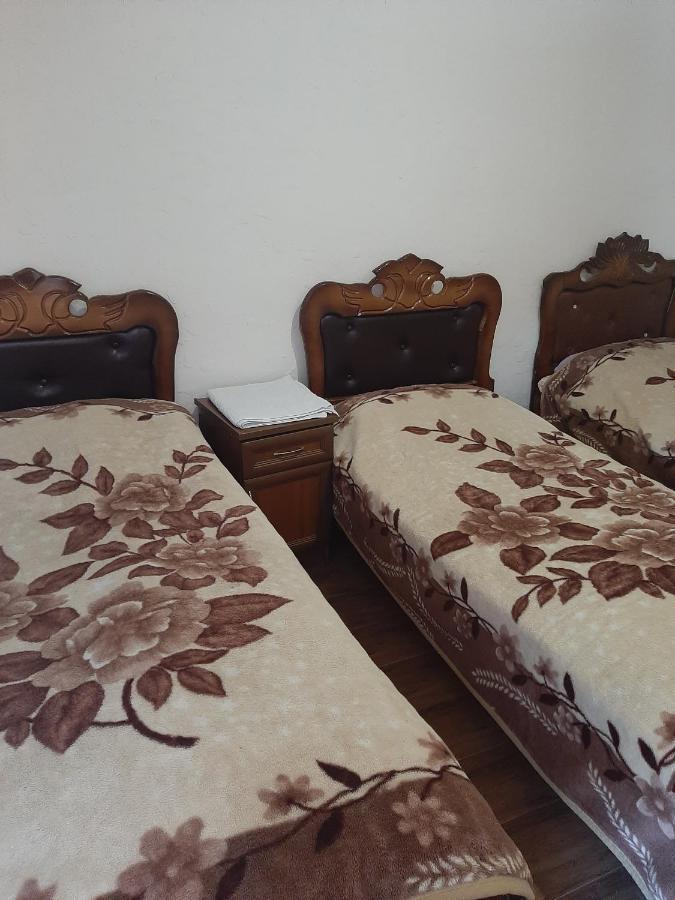 NarVar Hotel Goris Buitenkant foto