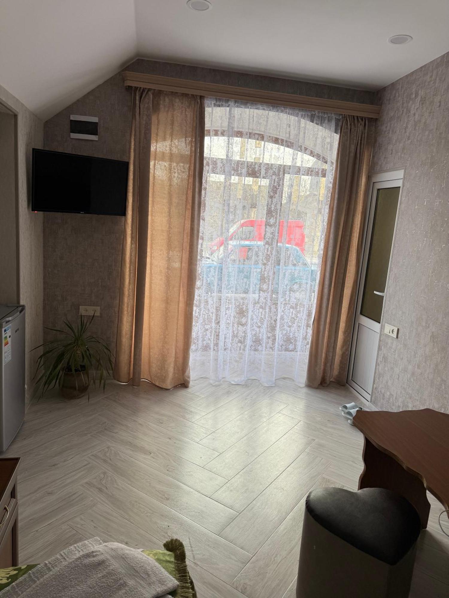 NarVar Hotel Goris Buitenkant foto